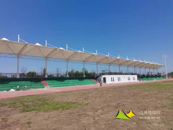 湖北省荊州靈均中學(xué)學(xué)校膜結(jié)構(gòu)看臺(tái)